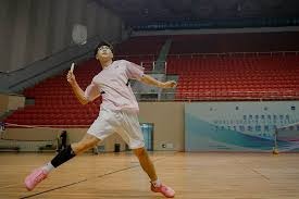 库里六犯遭哈登怒吼抢镜，回应彩虹抛投被判无效：从未见过这情况