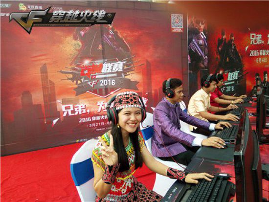 现出强大的 现出强大的