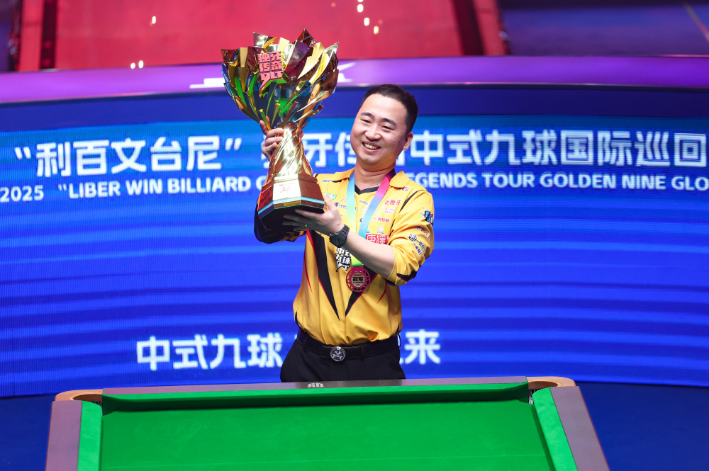 巴黎似乎更 巴黎似乎更